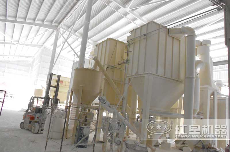 石灰石深加工生產(chǎn)線現(xiàn)場(chǎng)